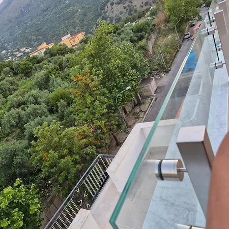 Panoramica Via * Carini